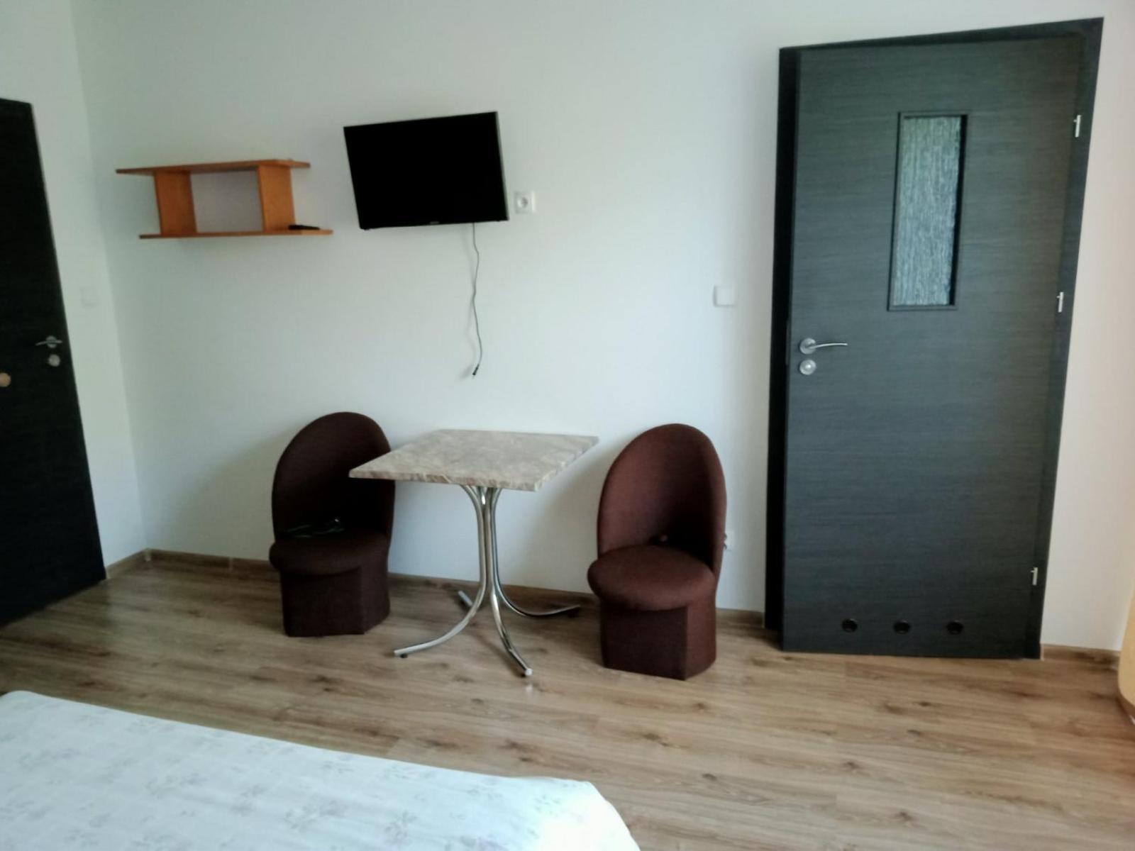 Pokoje U Nadii Appartement Karwienskie Bloto Drugie Kamer foto